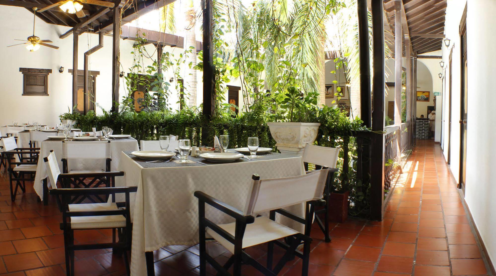 Centro Hotel Cartagena By Dot Tradition Exterior photo